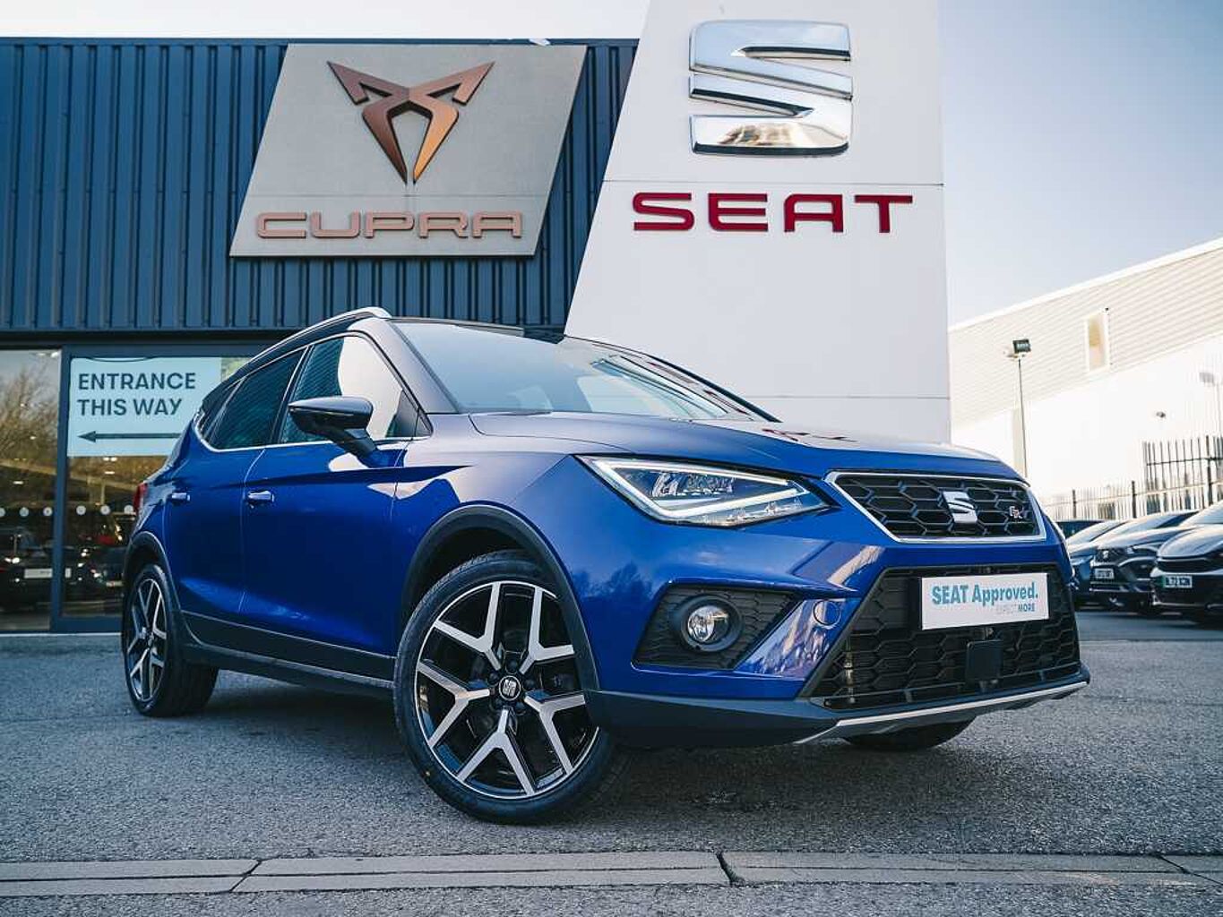 SEAT Arona 1.0 TSI (115ps) FR Sport SUV*PERFORMANCE ALLOYS, HEATED SEATS*