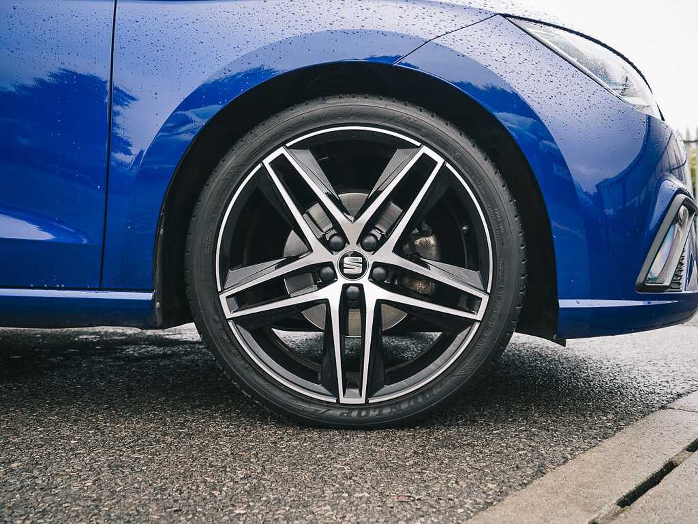 SEAT Ibiza 1.0 TSI (110ps) FR Sport 5-Door