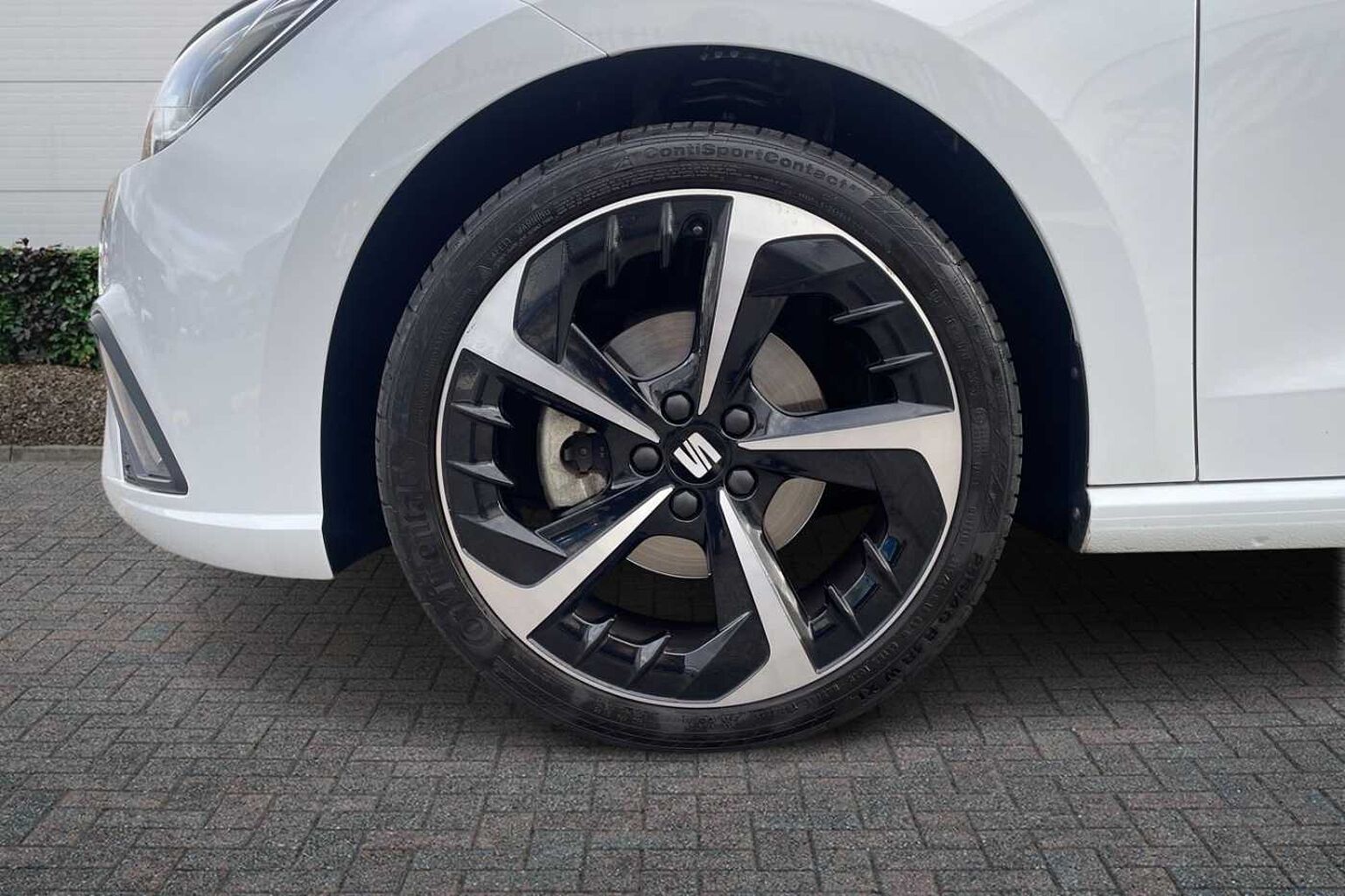 SEAT Ibiza 1.0 TSI 110 FR Sport 5dr DSG*Perfoemance alloys*