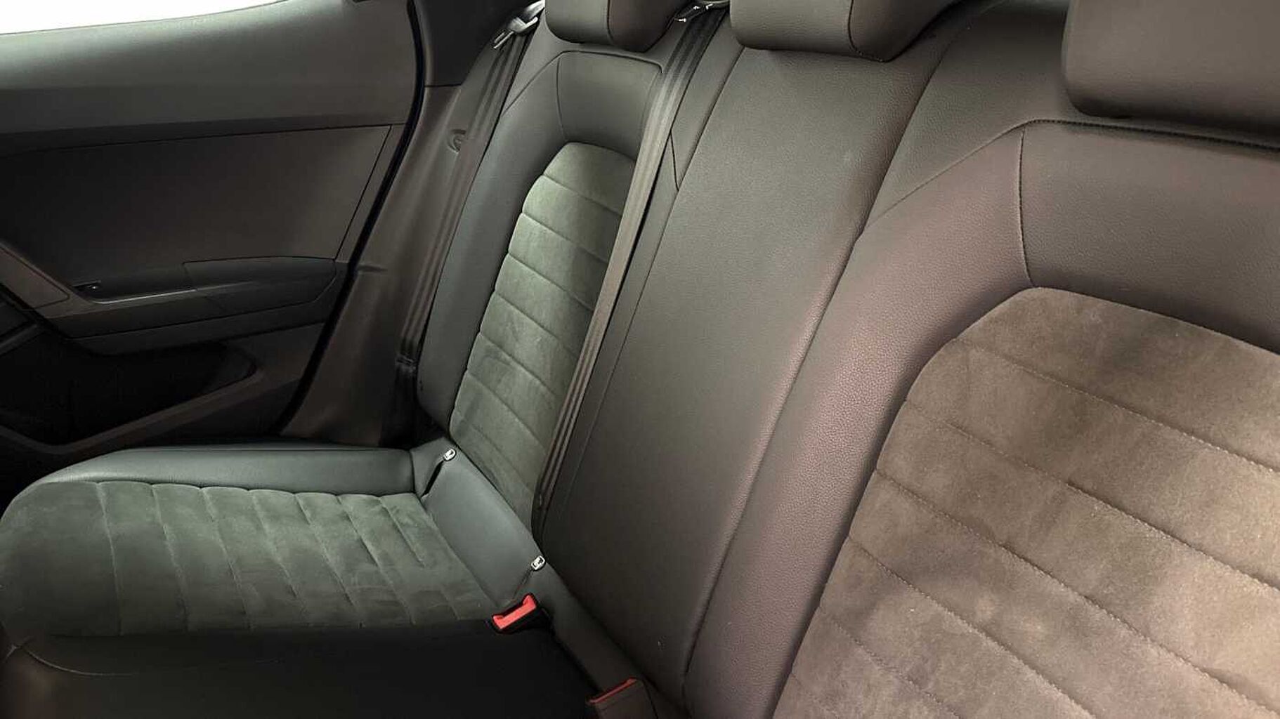 SEAT Arona 1.0 TSI 110 FR Sport 5dr DSG*Performance alloys, Heated seats*