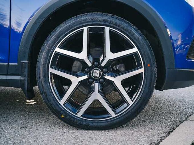 SEAT Arona 1.0 TSI (115ps) FR Sport SUV*PERFORMANCE ALLOYS, HEATED SEATS*