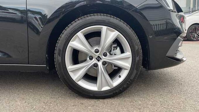 SEAT Leon 1.5 e-HYBRID (204ps) DSG