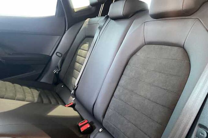 SEAT Arona 1.0 TSI 115 FR Sport 5dr DSG*Heated seats, Performance alloys, DELIVERY MILES*